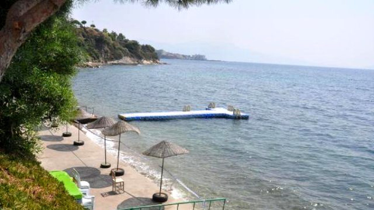 Kuşadası\'nda Bir Plaj Dışında Diğerleri Güvenli