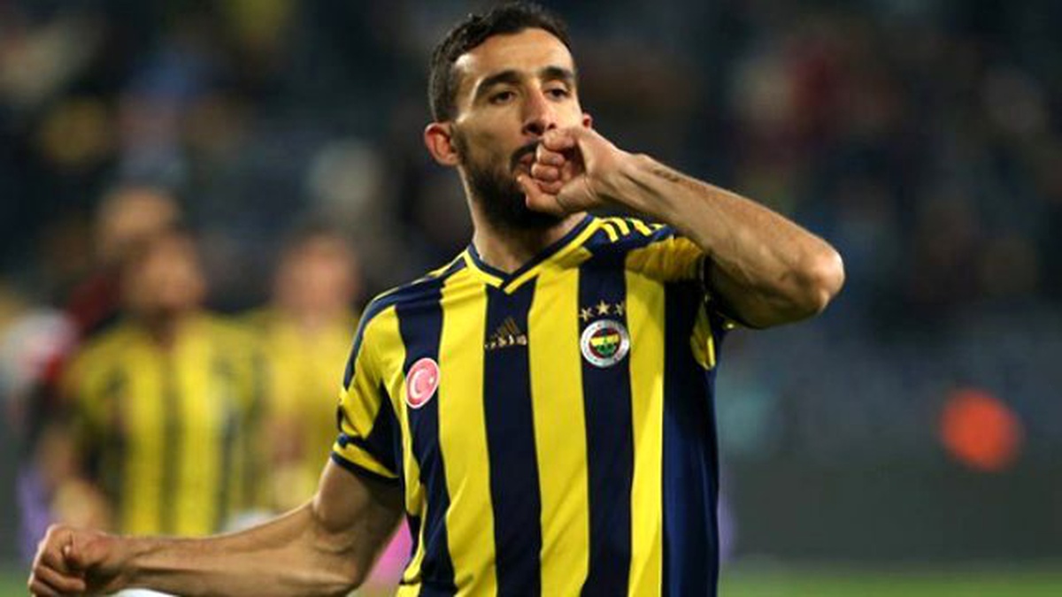 Mehmet Topal\'a Beşiktaş ve Galatasaray Kanca Attı