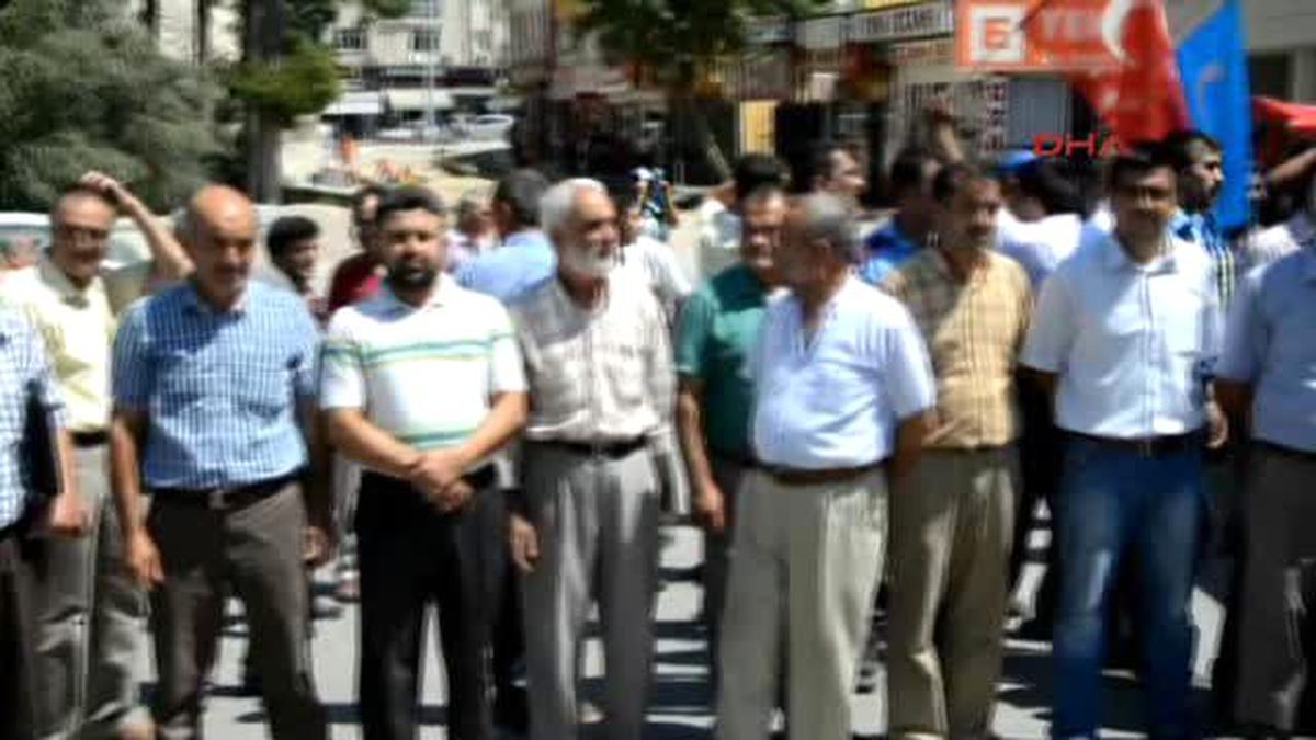 Mersin\'de Terör Protesto Edildi