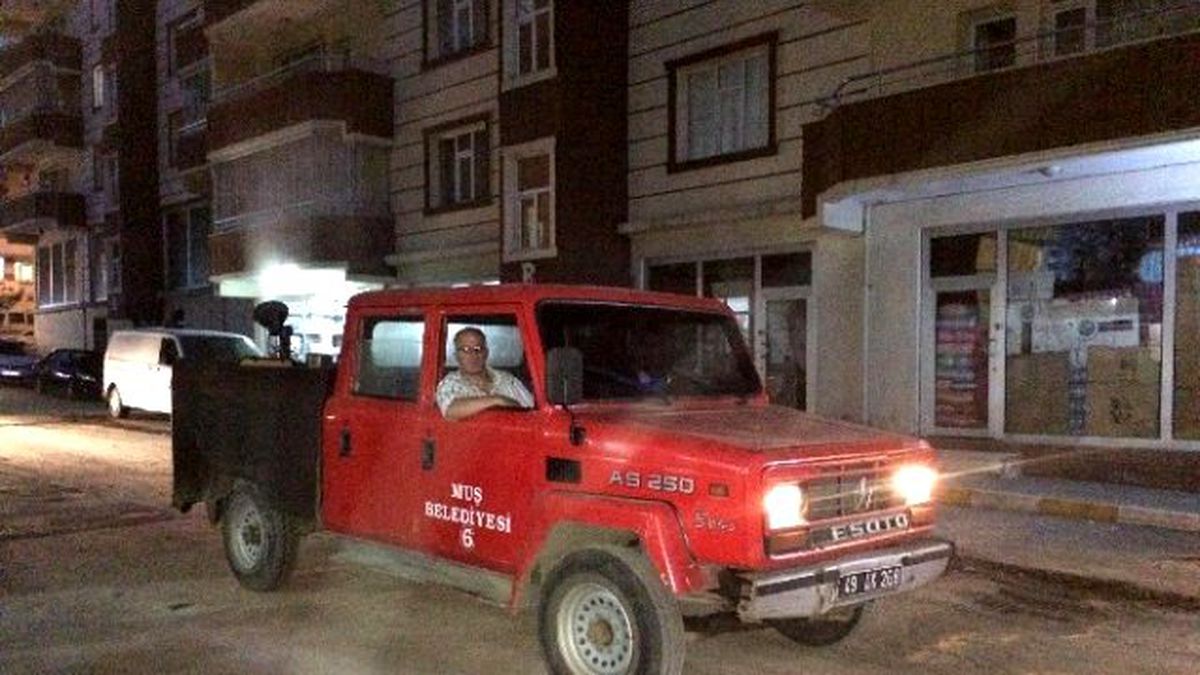 Muş\'ta İlaçlama Çalışması