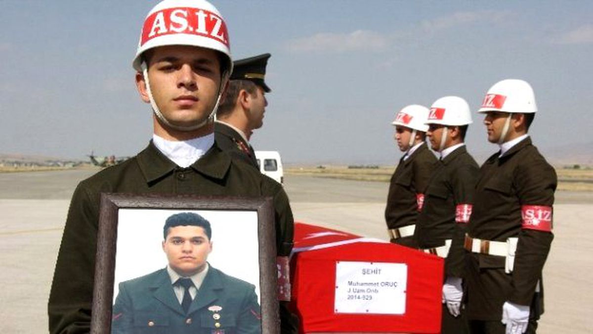 Şehit Muhammet Oruç\'un Cenazesi Memleketine Gönderildi