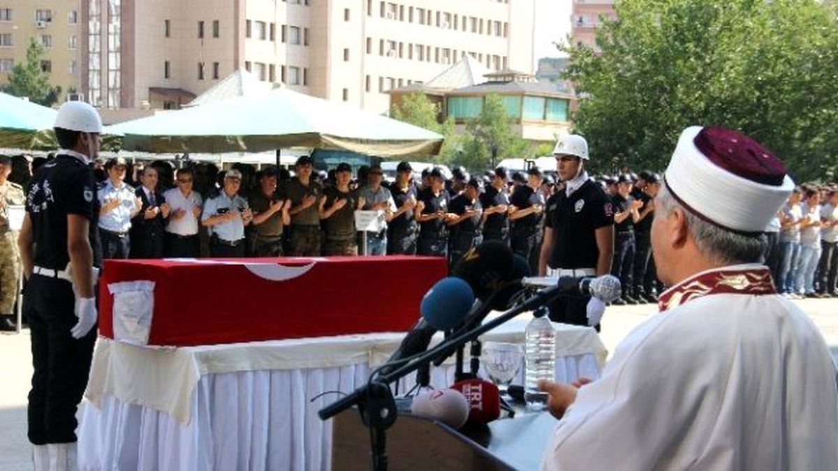 Şehit Polis Memleketine Uğurlandı