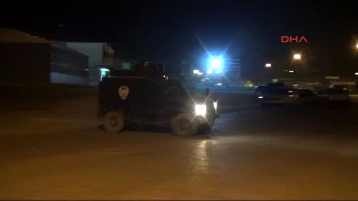Van\'da Polis Merkezine Taciz Ateşi