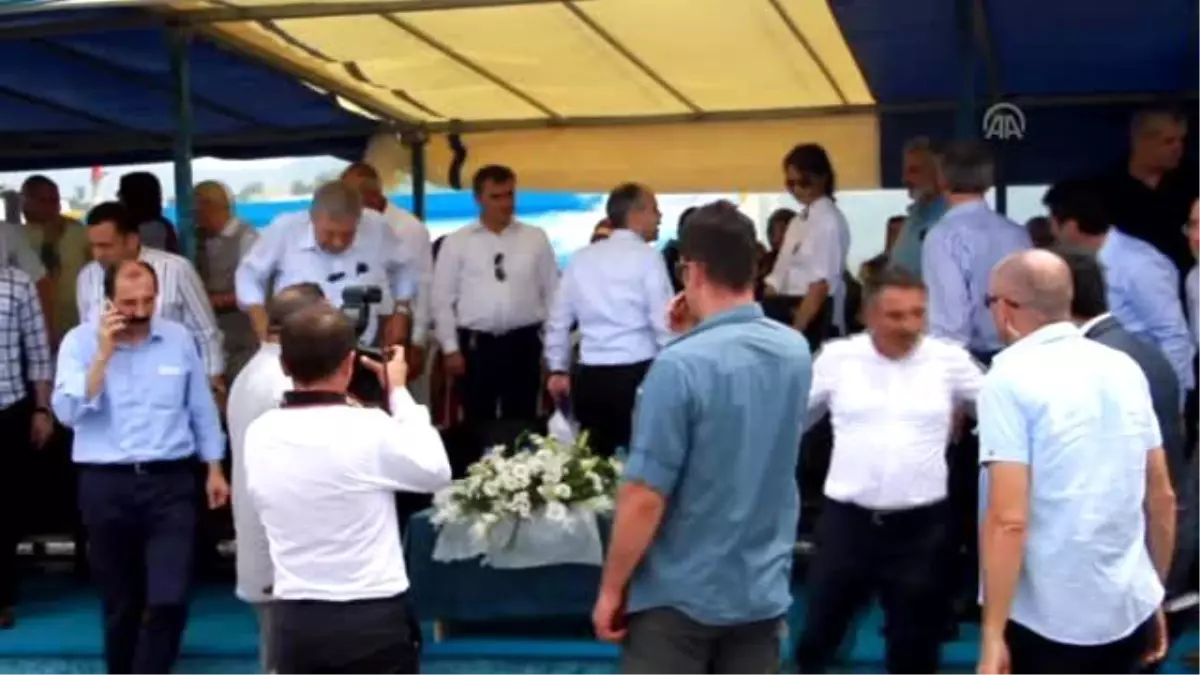 Bakan Kılıç, Tekkeköy\'de Şenliğe Katıldı