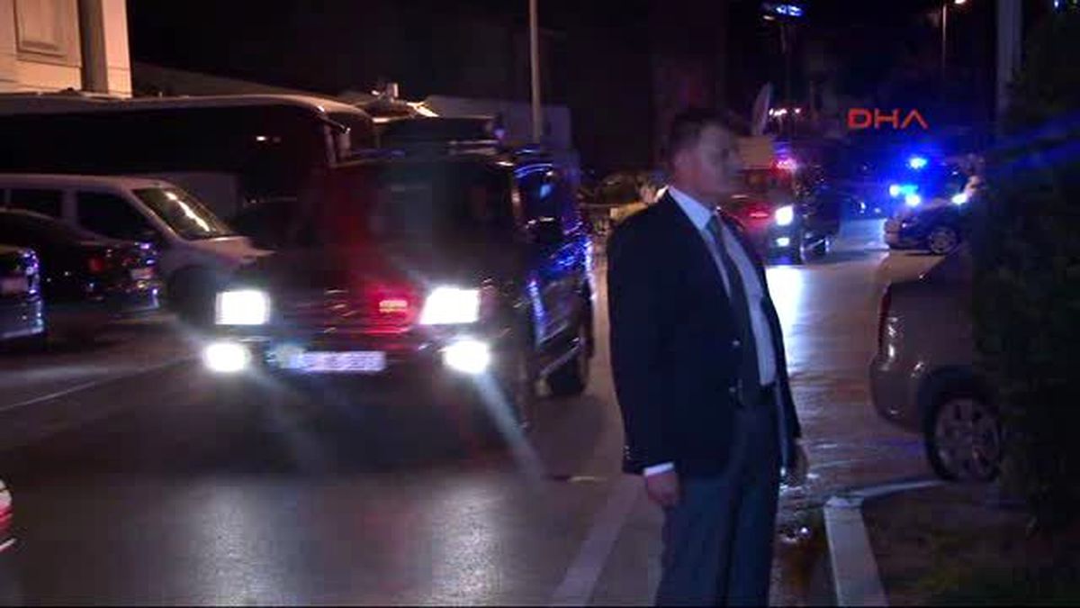Başbakan Davutoğlu AK Parti İstanbul İl Başkanlığı\'nda Açıklama Yaptı