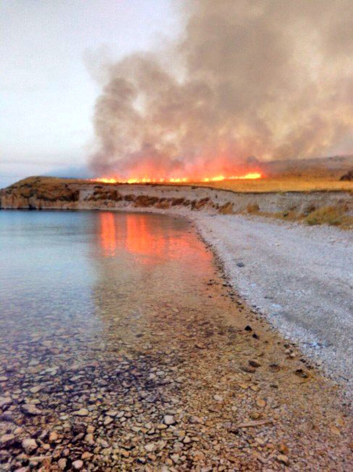 Çarpanak Adası\'nda Yangın
