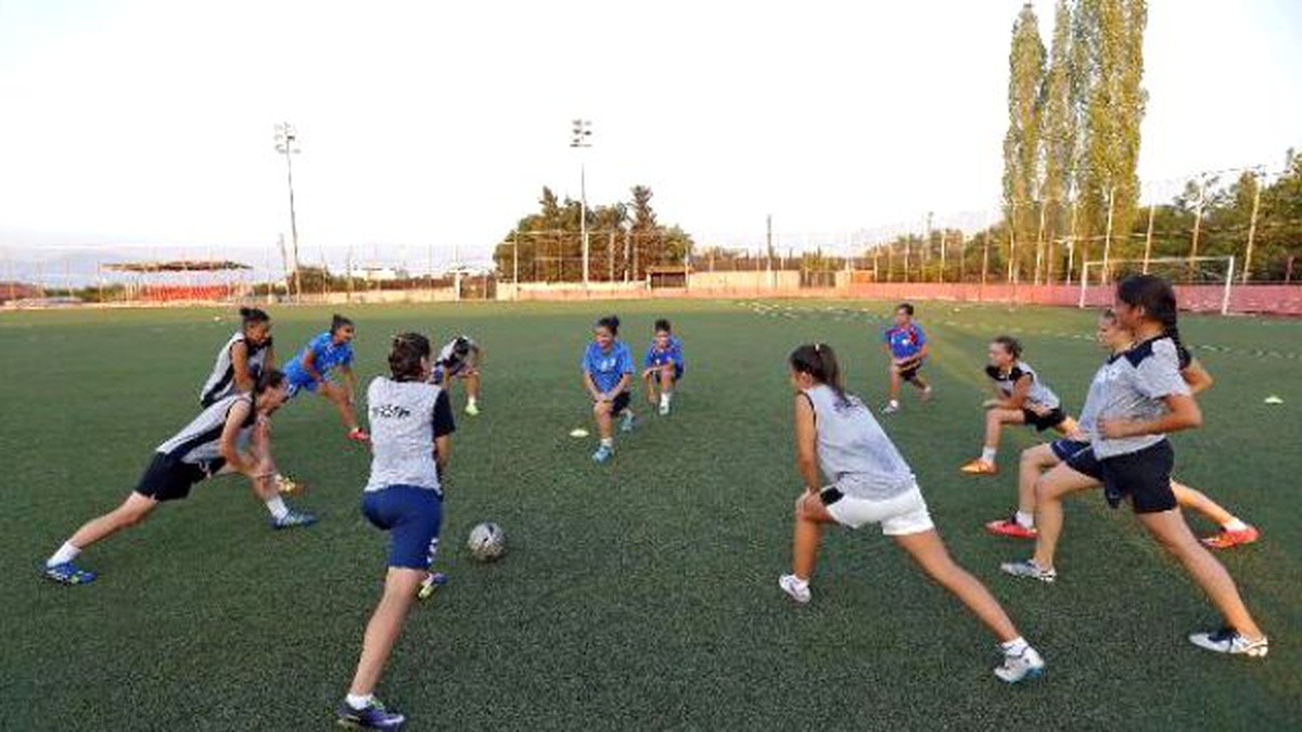 Cosmina Konak Belediyespor\'a Döndü