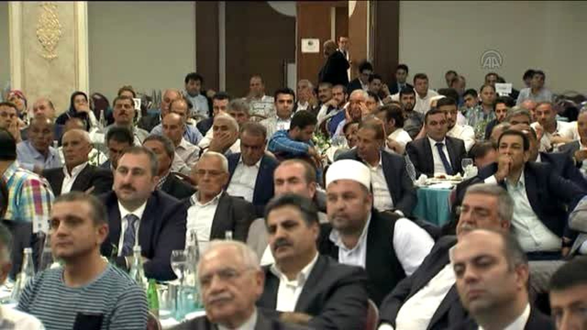 Davutoğlu: "Şehirlerimizi Tehdit Eden Bütün Yapıları Tasfiye Edecekler"