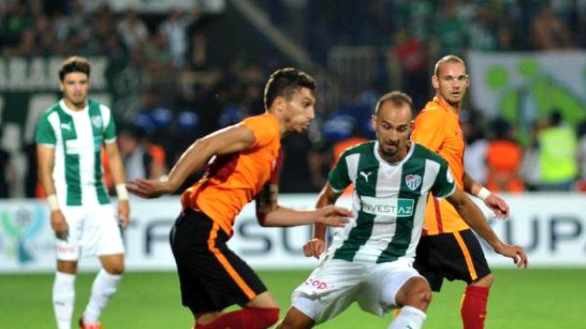 Yeşil Timsah", "Aslan"A Diş Geçiremiyor