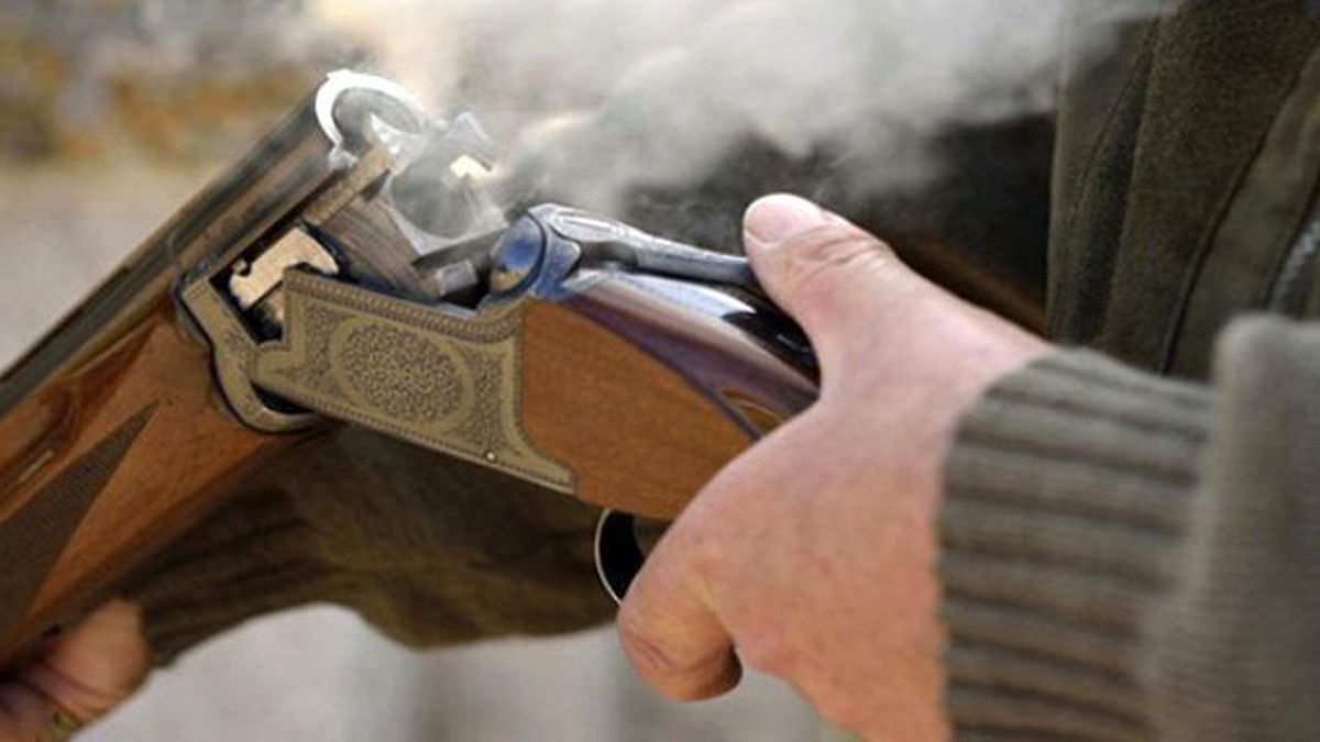 Karısını Öldürdü, Babası ve Kızını Yaralayıp İntihar Etti