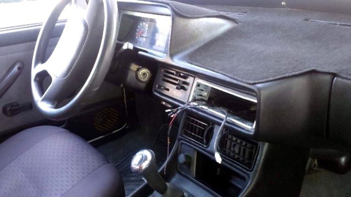 Adıyaman\'da Bir Otomobilin Teybi Çalındı