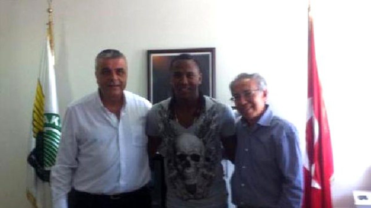 Akhisar Belediyespor Krizle İndirim Kazandı
