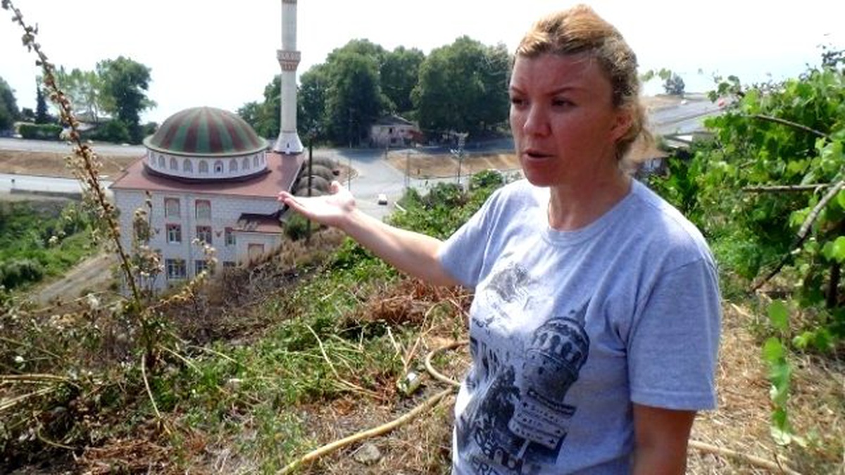 Anız Yangınına Helikopterler de Müdahale Etti