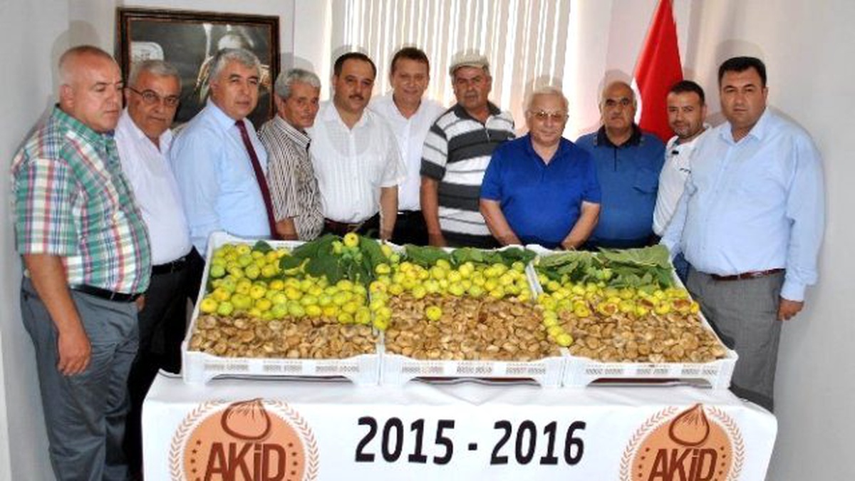 Aydın\'da Sezonun İlk Kuru İnciri Borsaya Teslim Edildi