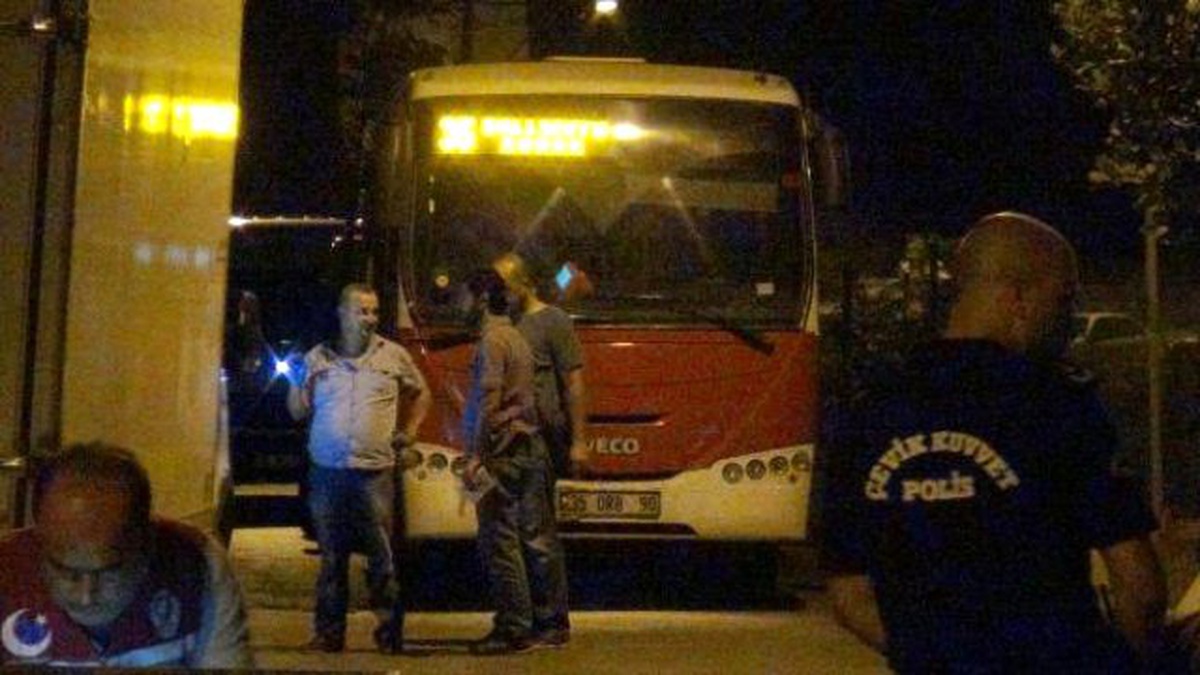 Belediye Otobüsüne Molotof Kokteyli Saldırı