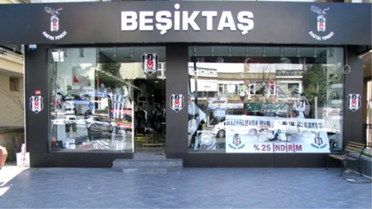 Beşiktaş Forma Satışları Nedeniyle Taraftarlarına Teşekkür Etti