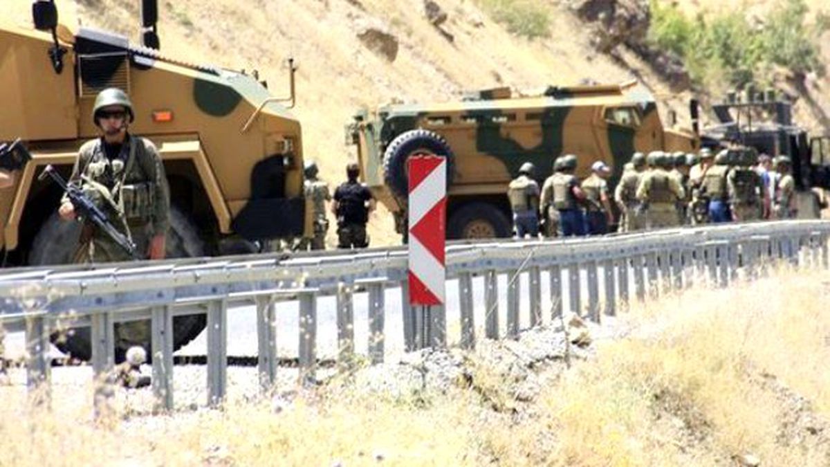 Çukurca'da 7 Gümrük Personelinden Haber Alınamıyor