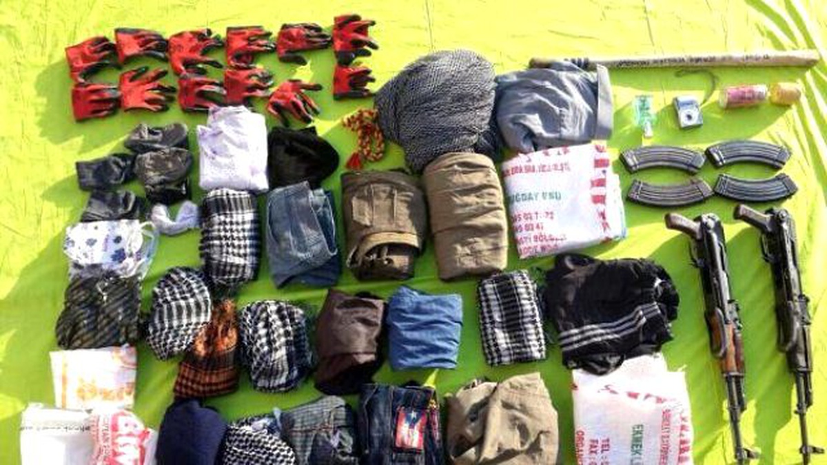 Diyarbakır\'da Boru Tipi El Bombası Ele Geçirildi (2)