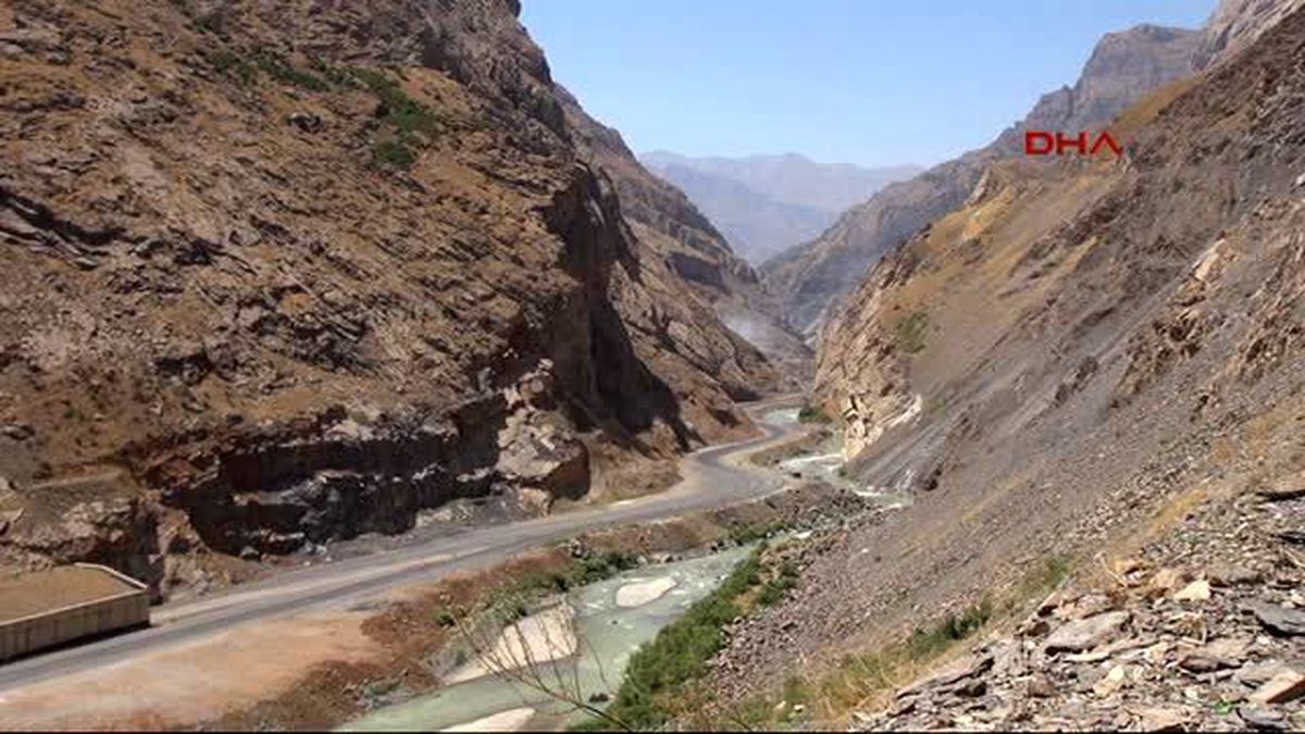 Hakkari Sınır Karakoluna Havanlı Saldırı