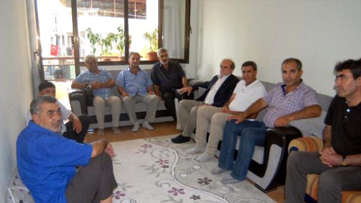 HDP\'lilerden Şehit Ailesine Taziye Ziyareti