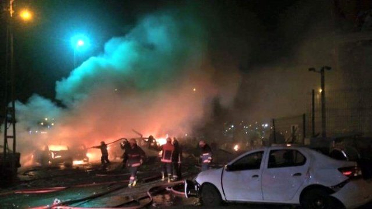 İstanbul Sultanbeyliği Karakolunda Patlama Meydana Geldi