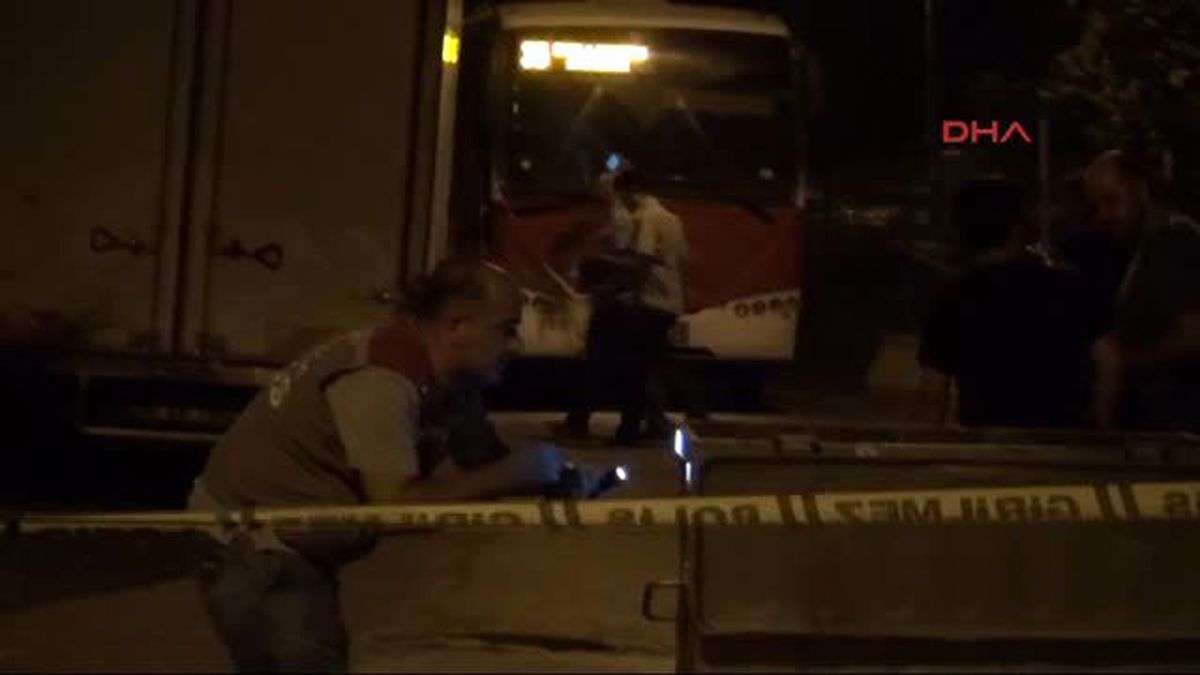 İzmir'de Gece Yarısı Faciadan Dönüldü