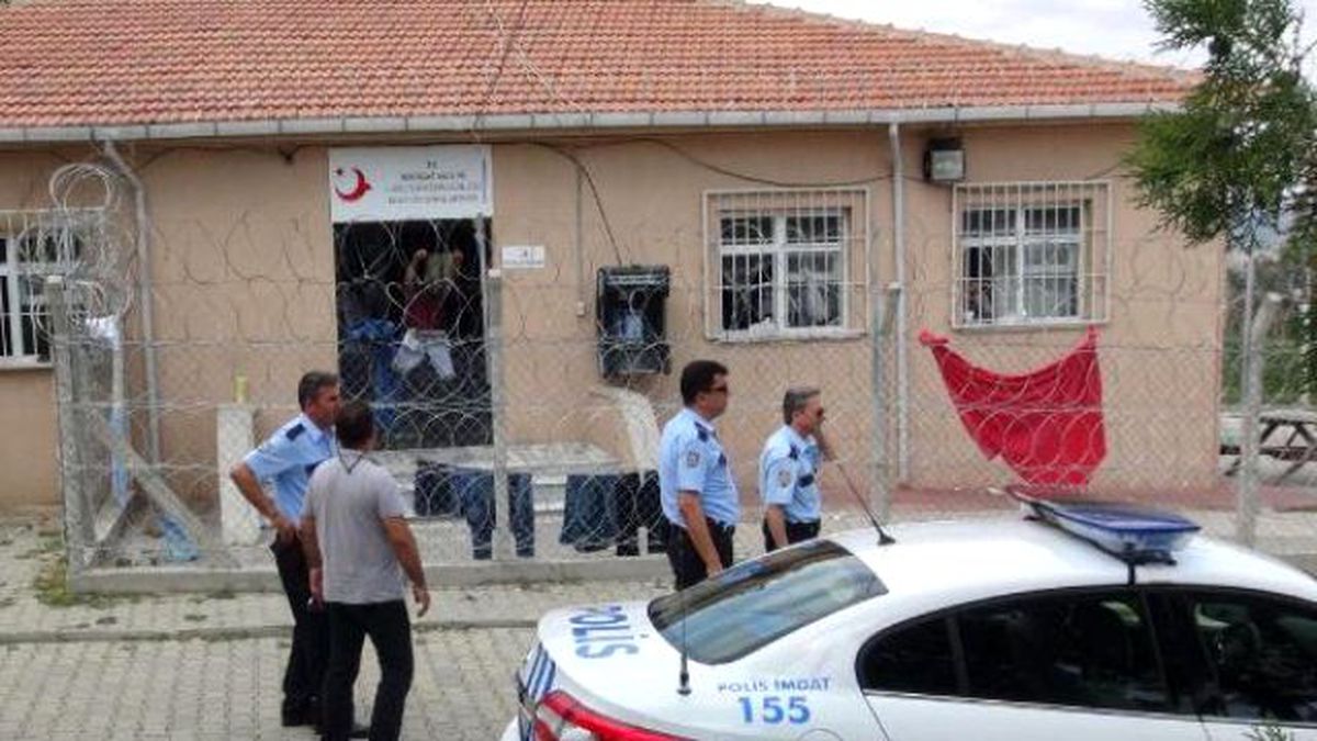 Kaçaklar İsyan Çıkardı