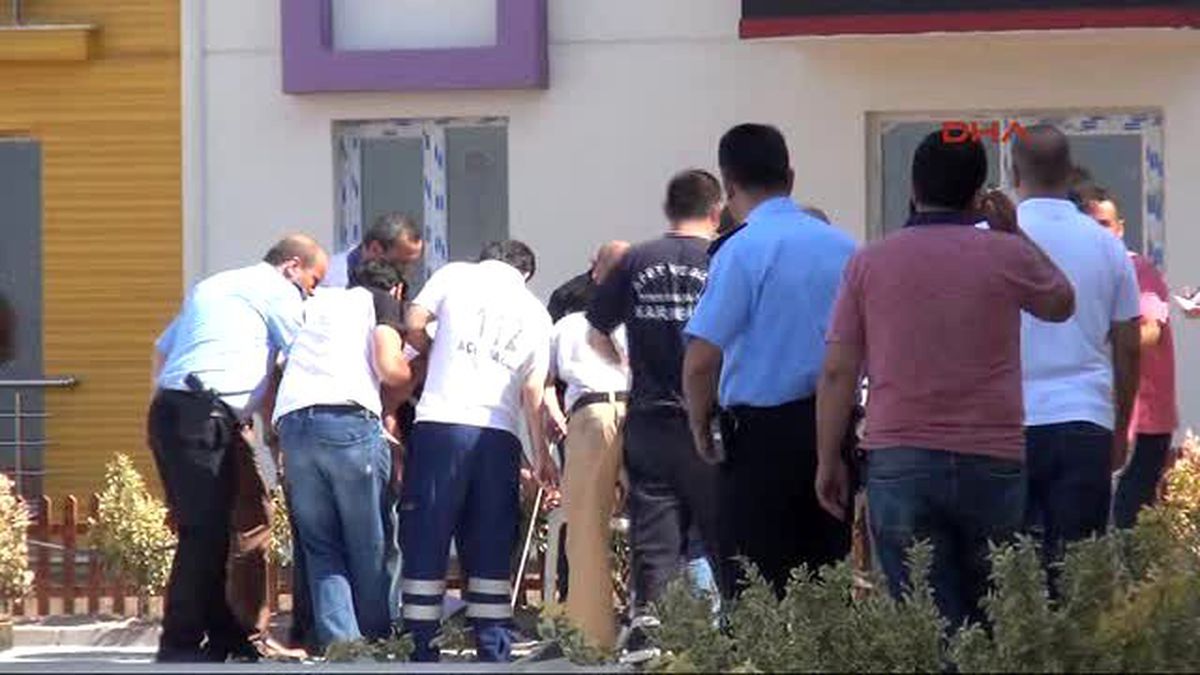Karabük - Ev Almak İstediği Sitede Kuyuya Düşerek Yaralandı