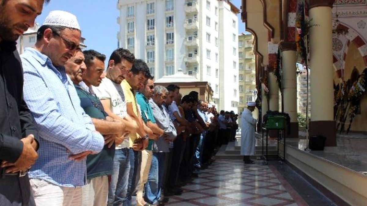Kasaplar Odası Başkanı Şevket Memiler\'in Babası Hayatını Kaybetti
