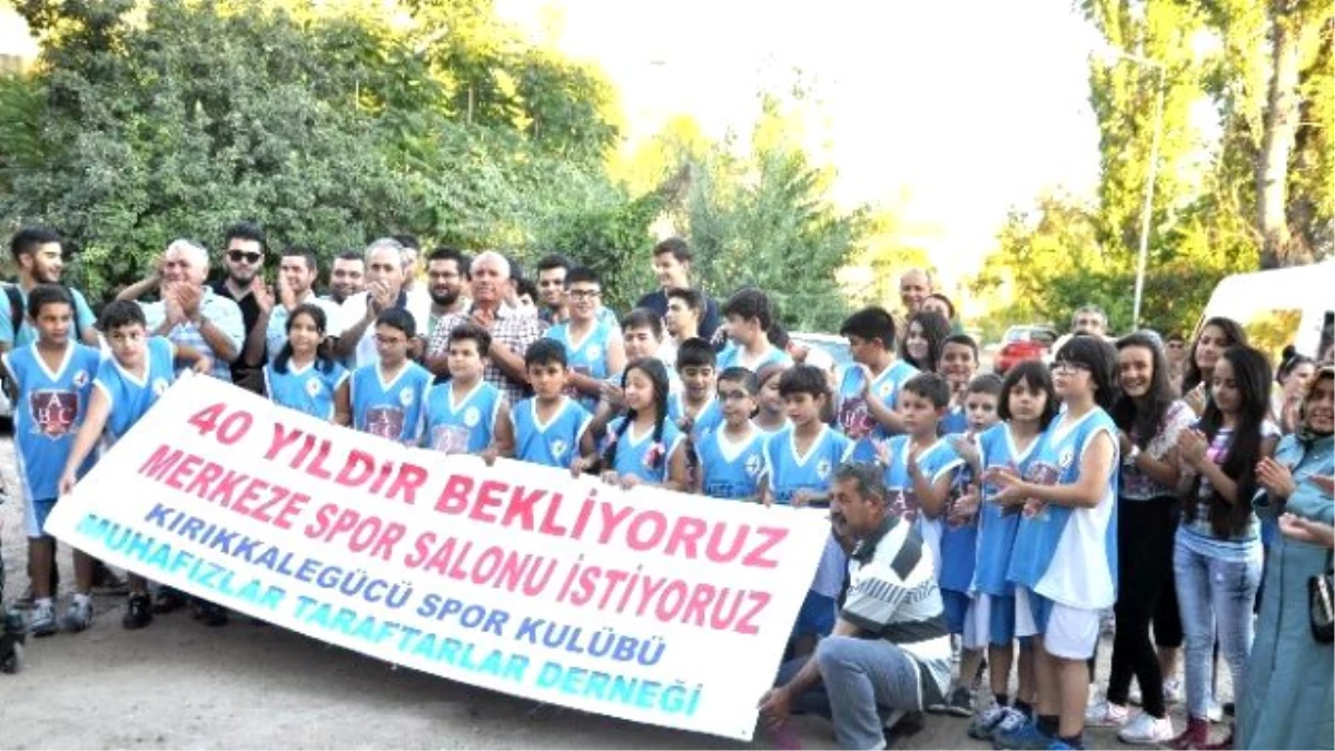 Kırıkkale\'de Sporcular Kent Merkezine Spor Salonu İstiyor