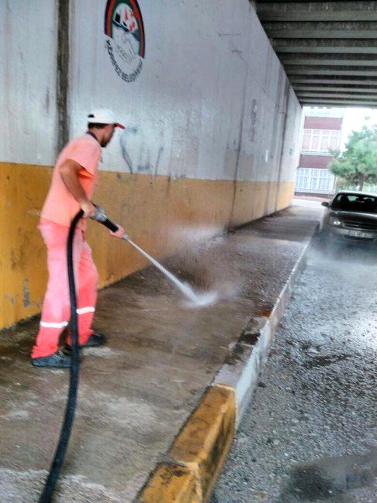 Körfez\'de Yollar Yıkanıyor