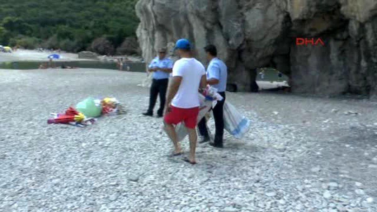 Kumluca - Olympos ve Çıralı\'da Seyyar Satıcı Operasyonu