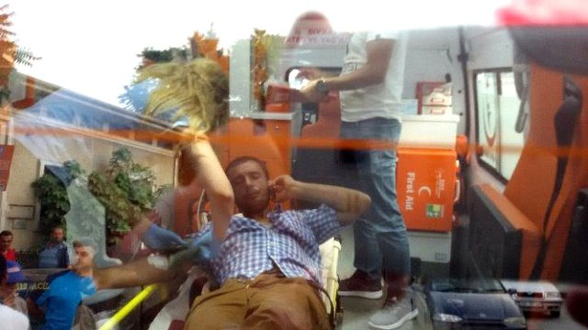 Sakarya\'da Bıçaklı Kavga: 1 Yaralı