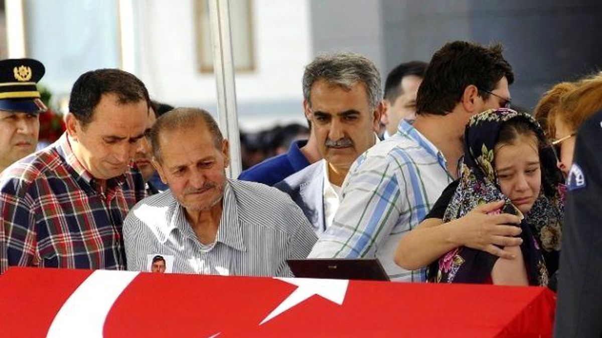 Şehit Polis Müdürü İçin İstanbul Emniyetinde Tören Düzenlendi