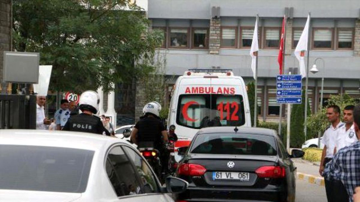 Şehit Polis Müdürü\'nün Cenazesi Adli Tıp Kurumu\'nda