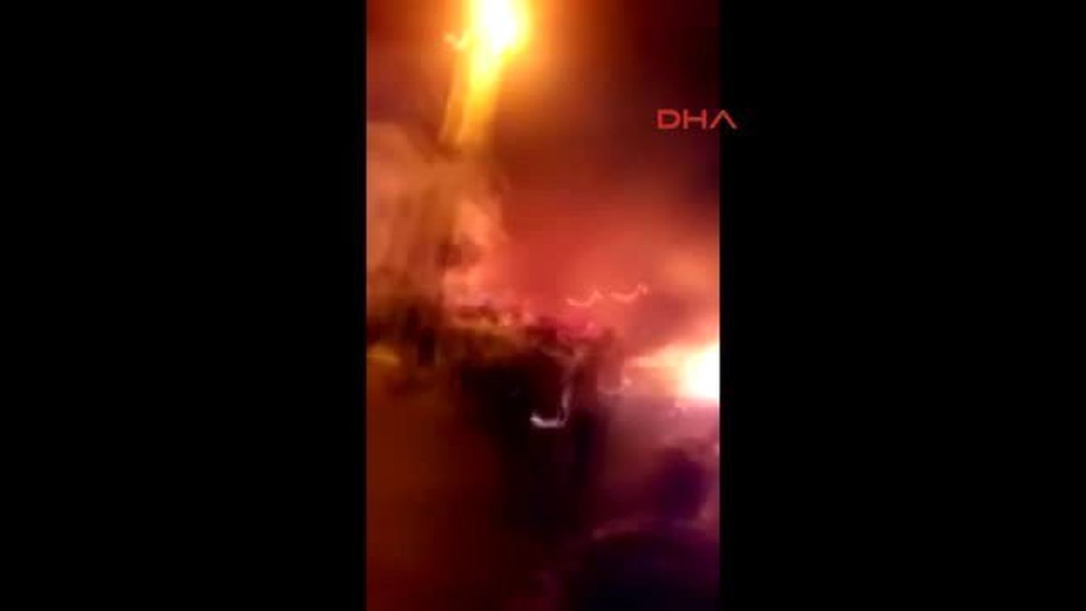 Sultanbeyli\'de Bombalı Araçla İntihar Saldırısının Hemen Ardından Yaşananlar