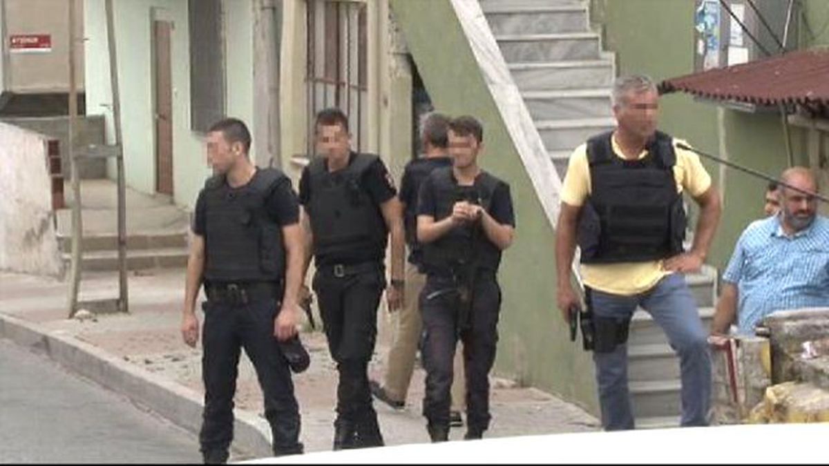 Sultanbeyli\'de Operasyon (1)