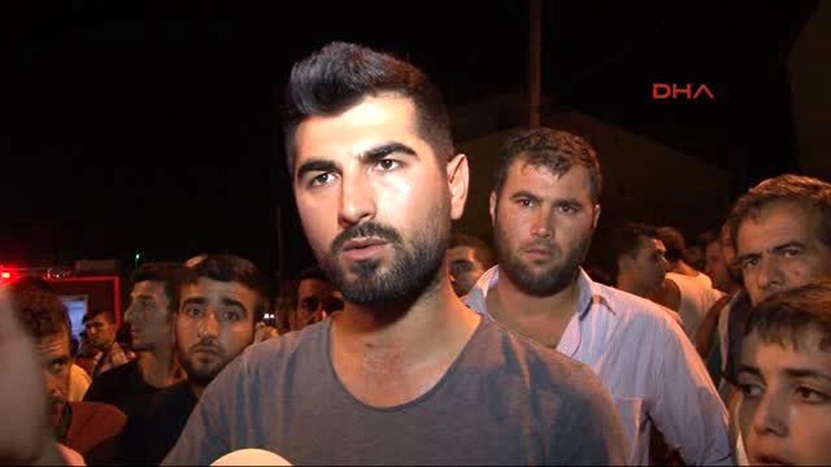 Sultanbeyli\'nde Polis Merkezi Önünde Patlama