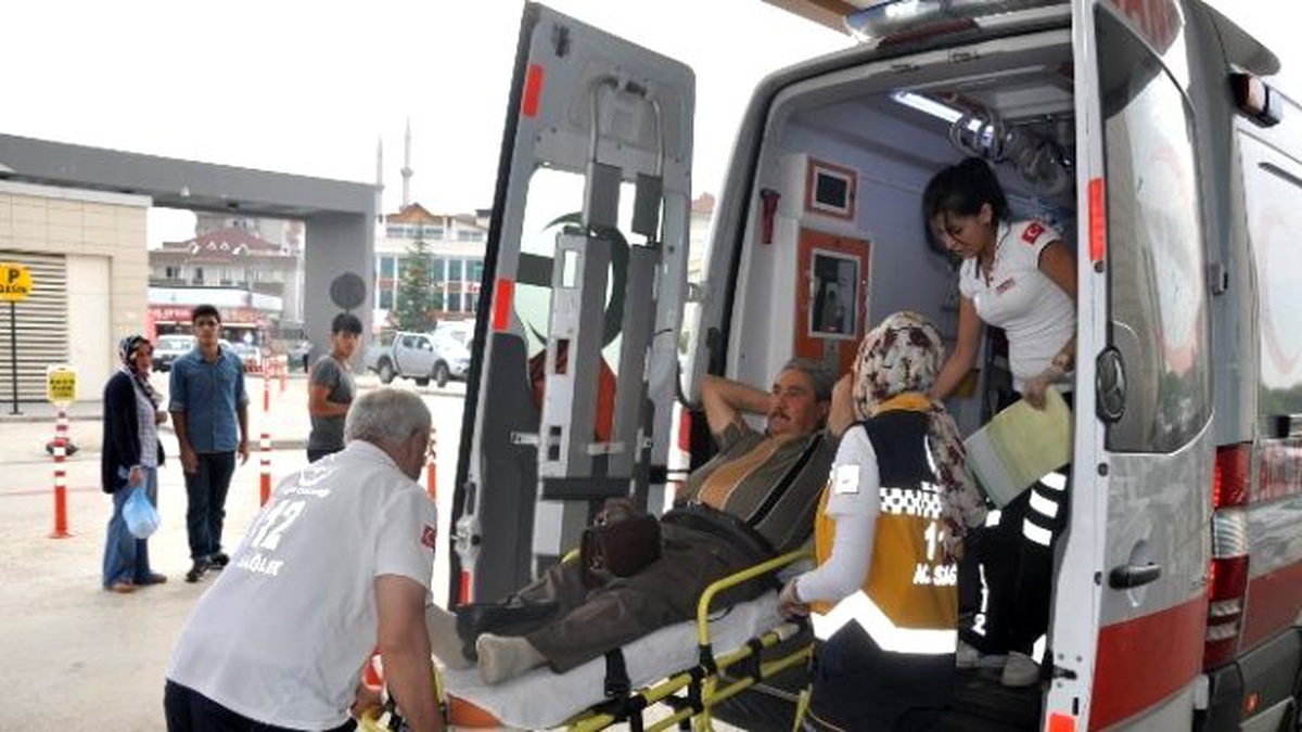 Tavuk Dönerden Zehirlenen 30 Kişi Hastanelik Oldu