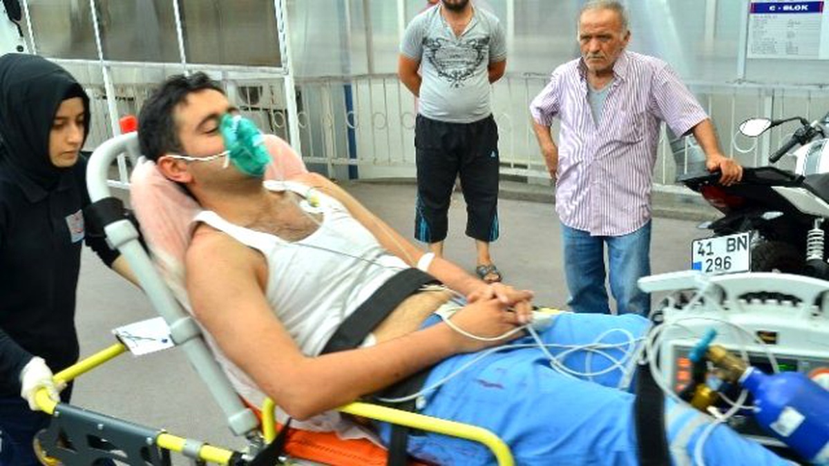 Tinerden Zehirlenen İşçi Hastaneye Kaldırıldı