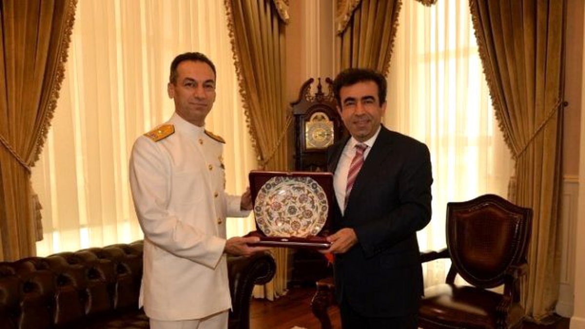 Vali Güzeloğlu\'na Tuğamiral İncioğlu\'ndan Ziyaret
