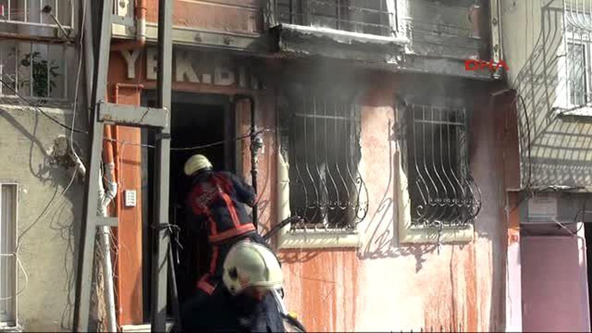 Yangında Mahsur Kalan Suriyeli Hamile Kadın Üçüncü Kattan Atladı