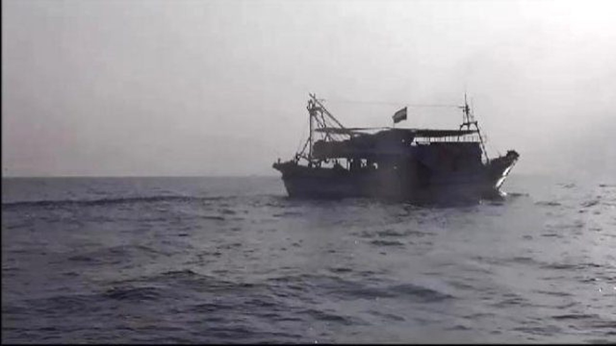 Yasadışı Avcılık Yapan Mısırlı Balıkçılara Suçüstü