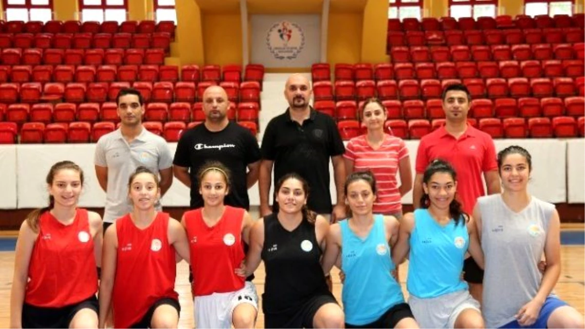 Adana Aski Spor Kampına 9 Genç Oyuncu