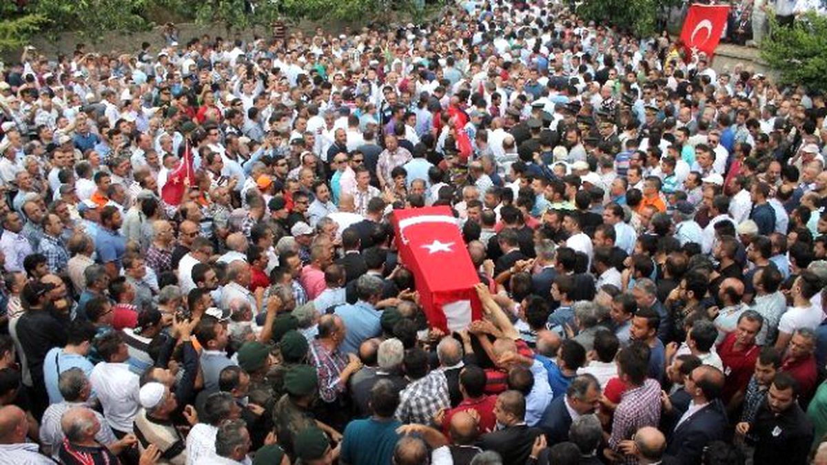 Ankara Şehidini Uğurladı