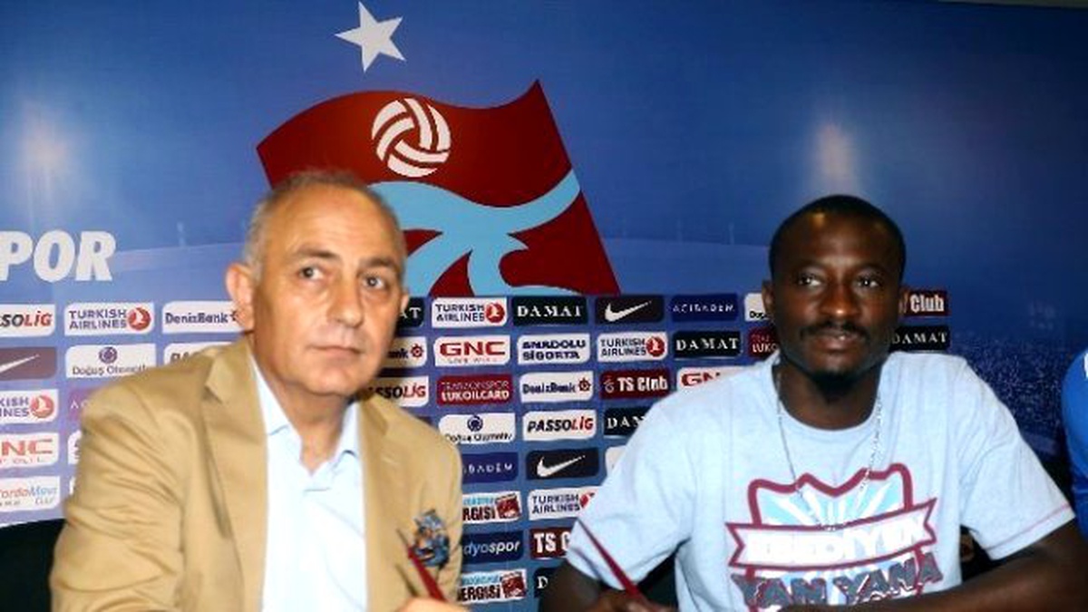 Dame N\'doye Trabzonspor\'a İmzayı Attı