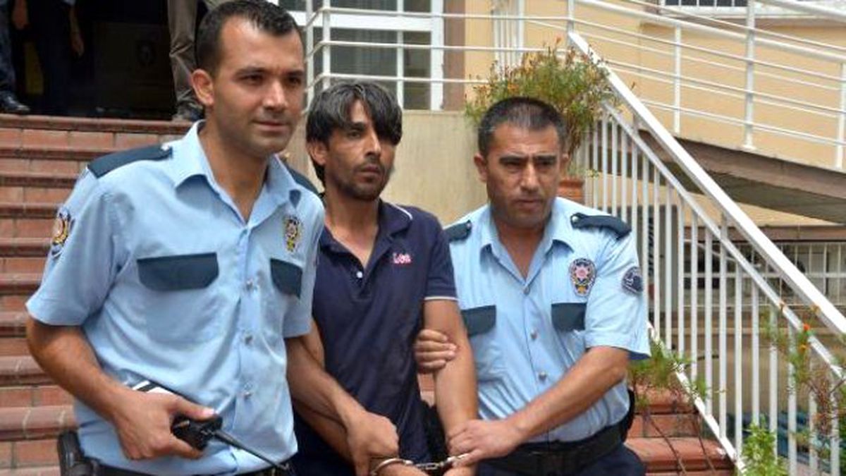 Dolandırıcıya İnanıp Akrabalarından Altın ve Para Topladı