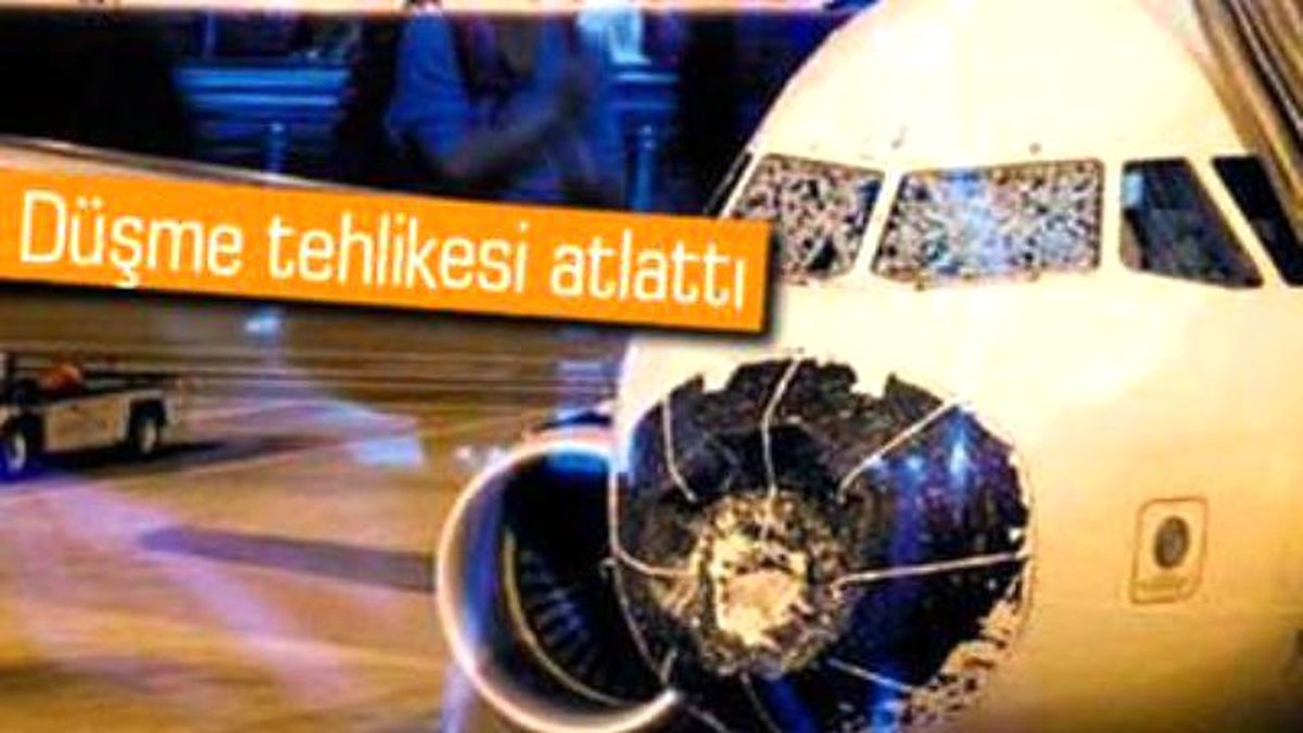 Dolu Yağışı Uçağı Bu Hale Getirdi