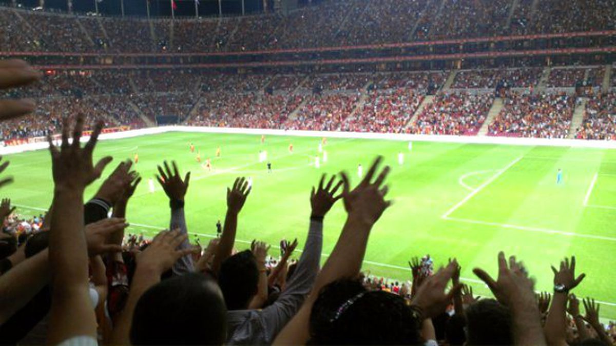 Galatasaray, 15 Ağustos\'taki UEFA Toplantısını Bekliyor