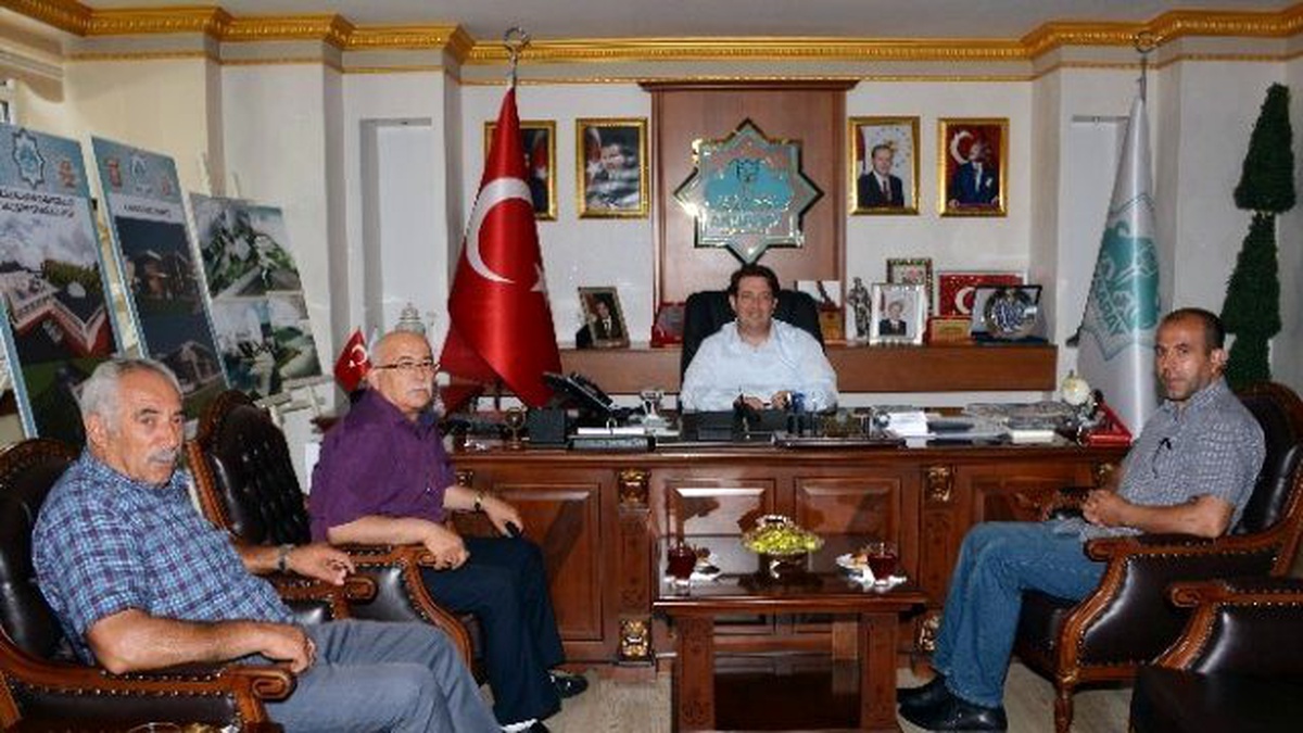 Gurbetçiler Başkan Yazgı\'yı Ziyaret Etti